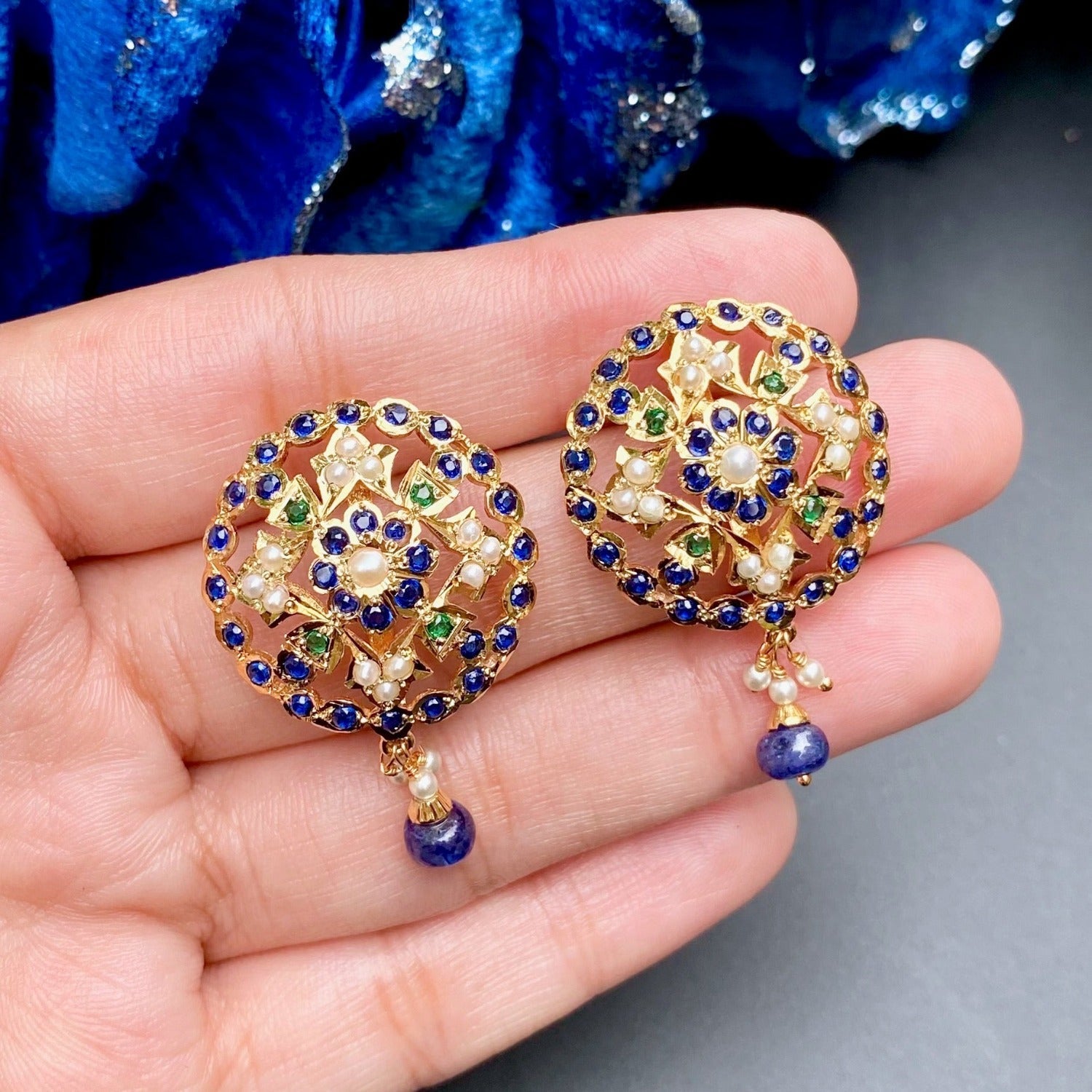 SAPPHIRE STUDS