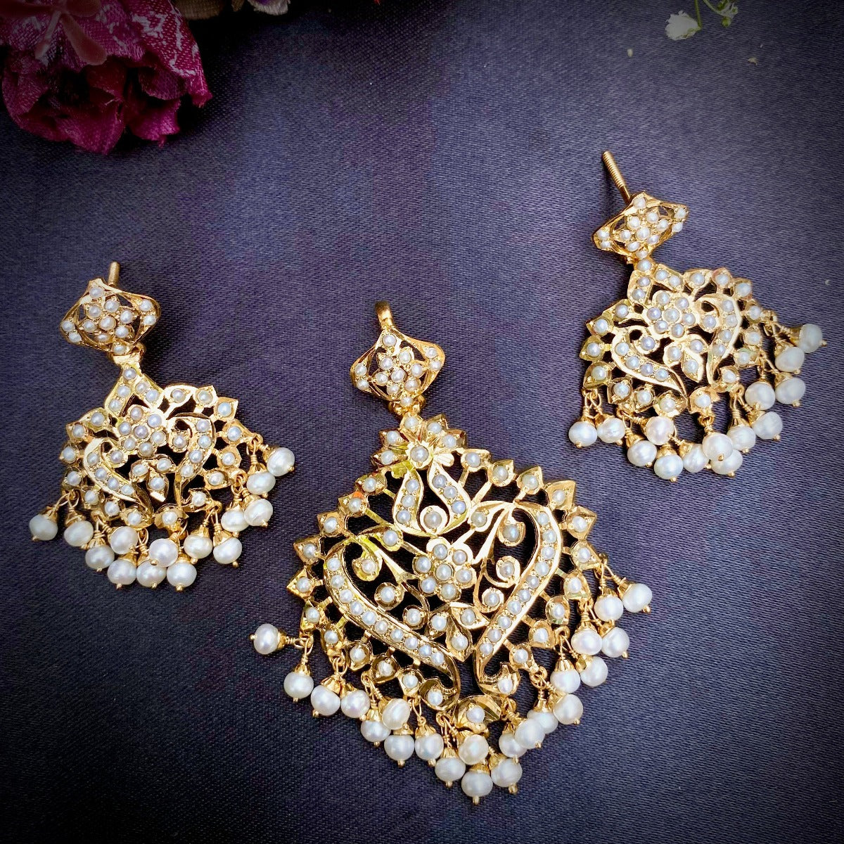 antique design gold plated jadau pendant set in california