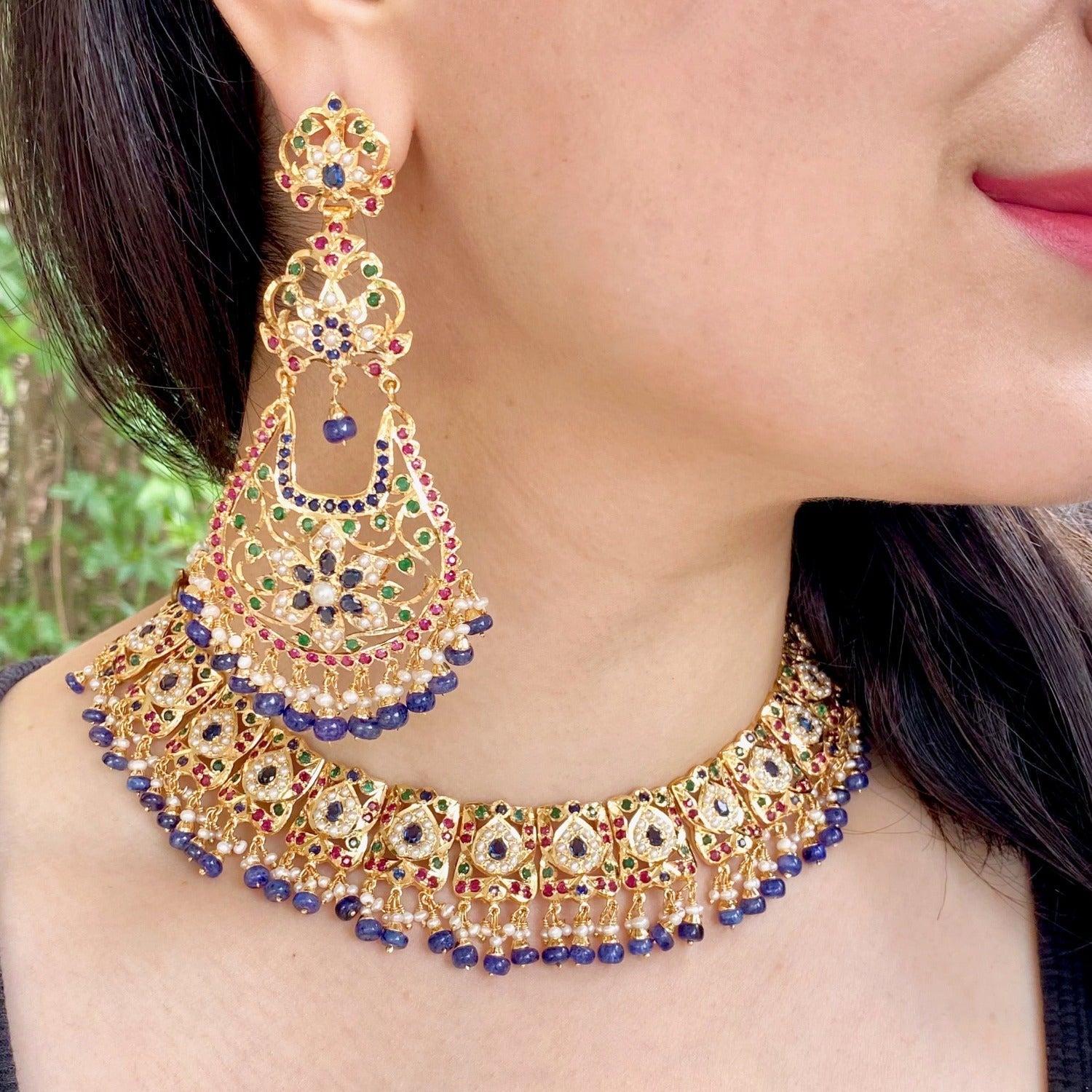 Dazzle at Your Destination Wedding | Luxurious Appearance of Gold-Like Jewelry