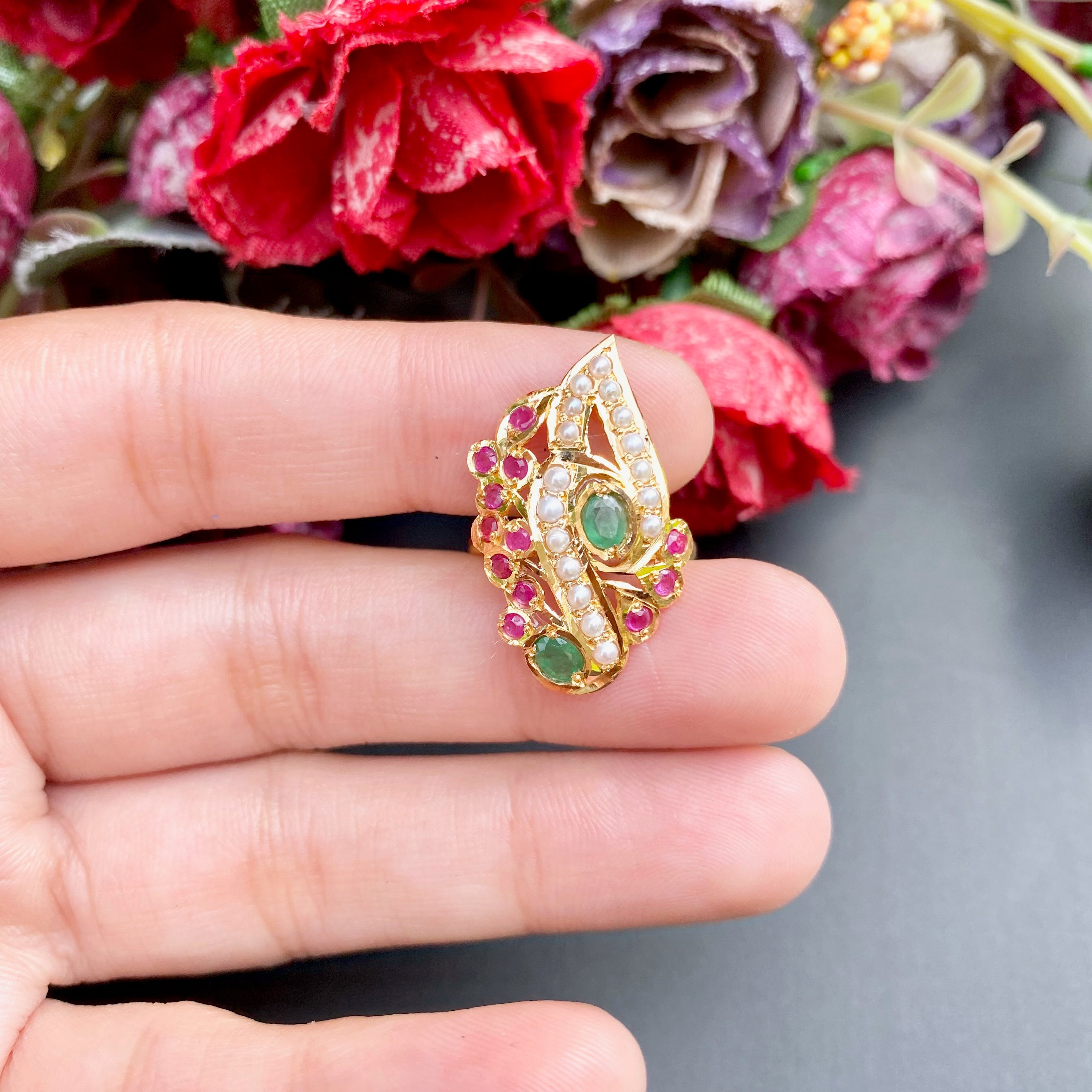 Graceful Multicoloured Jadau Ring in 22ct Gold GLR 059