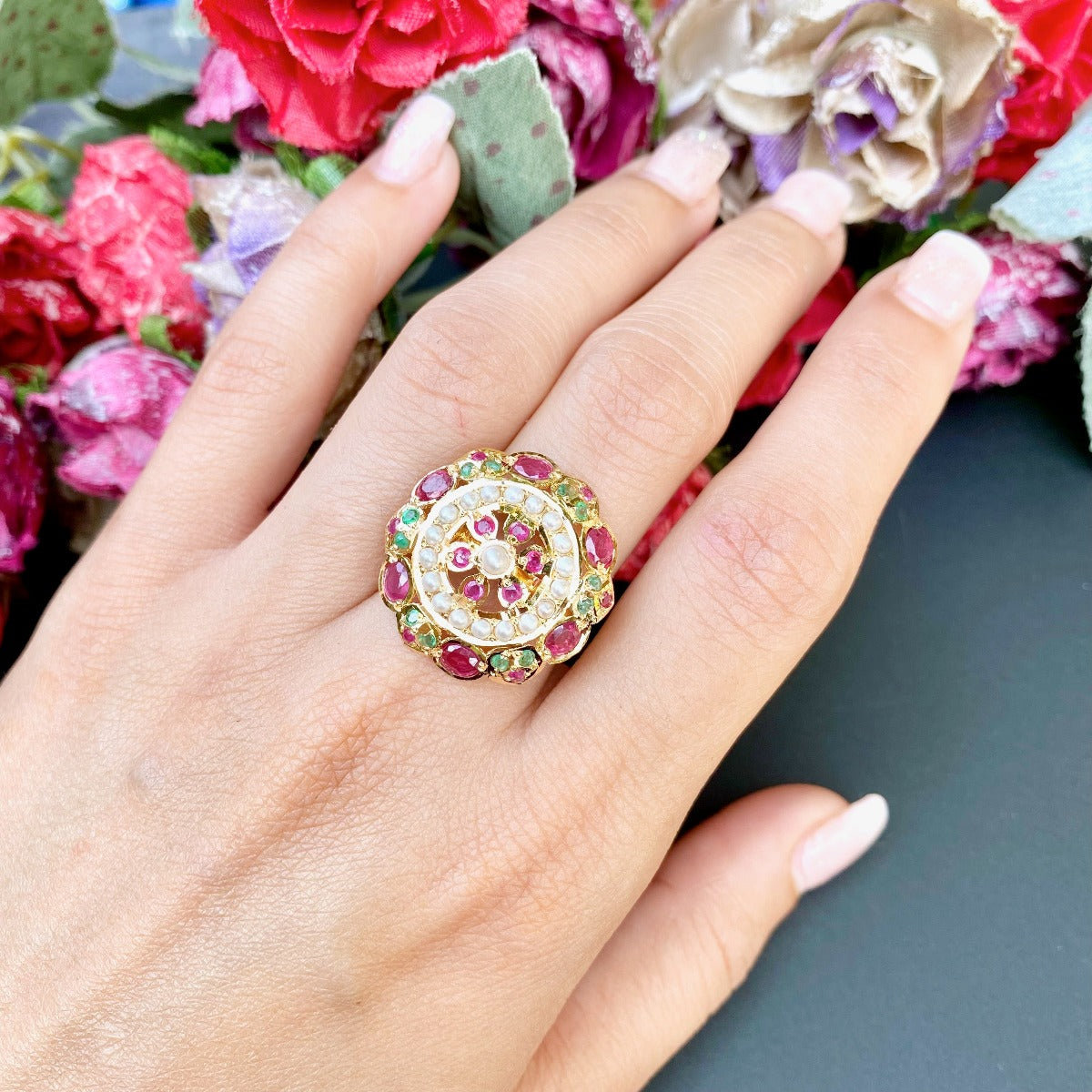 dressy floral ring in 22ct gold