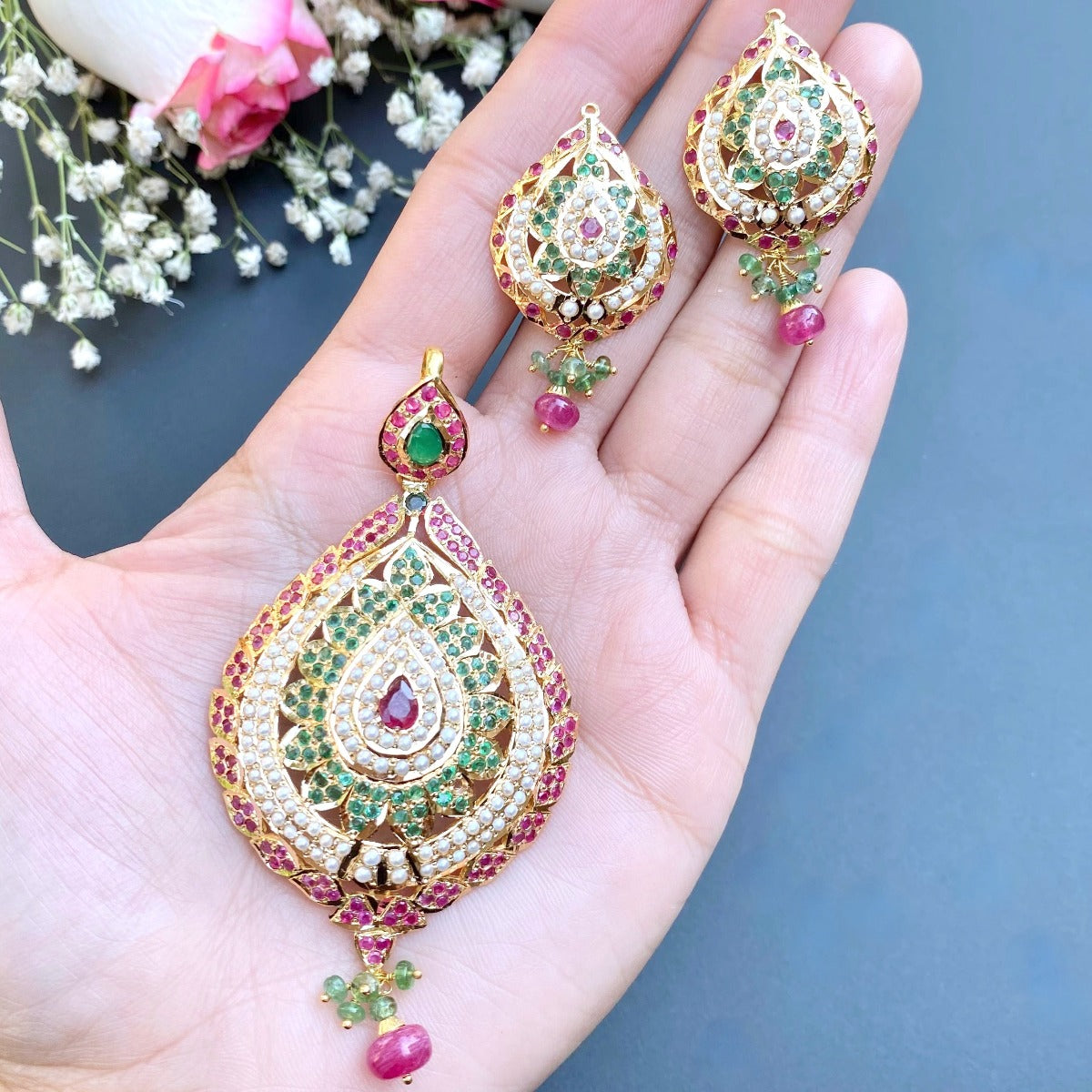 rajasthani gold pendant set