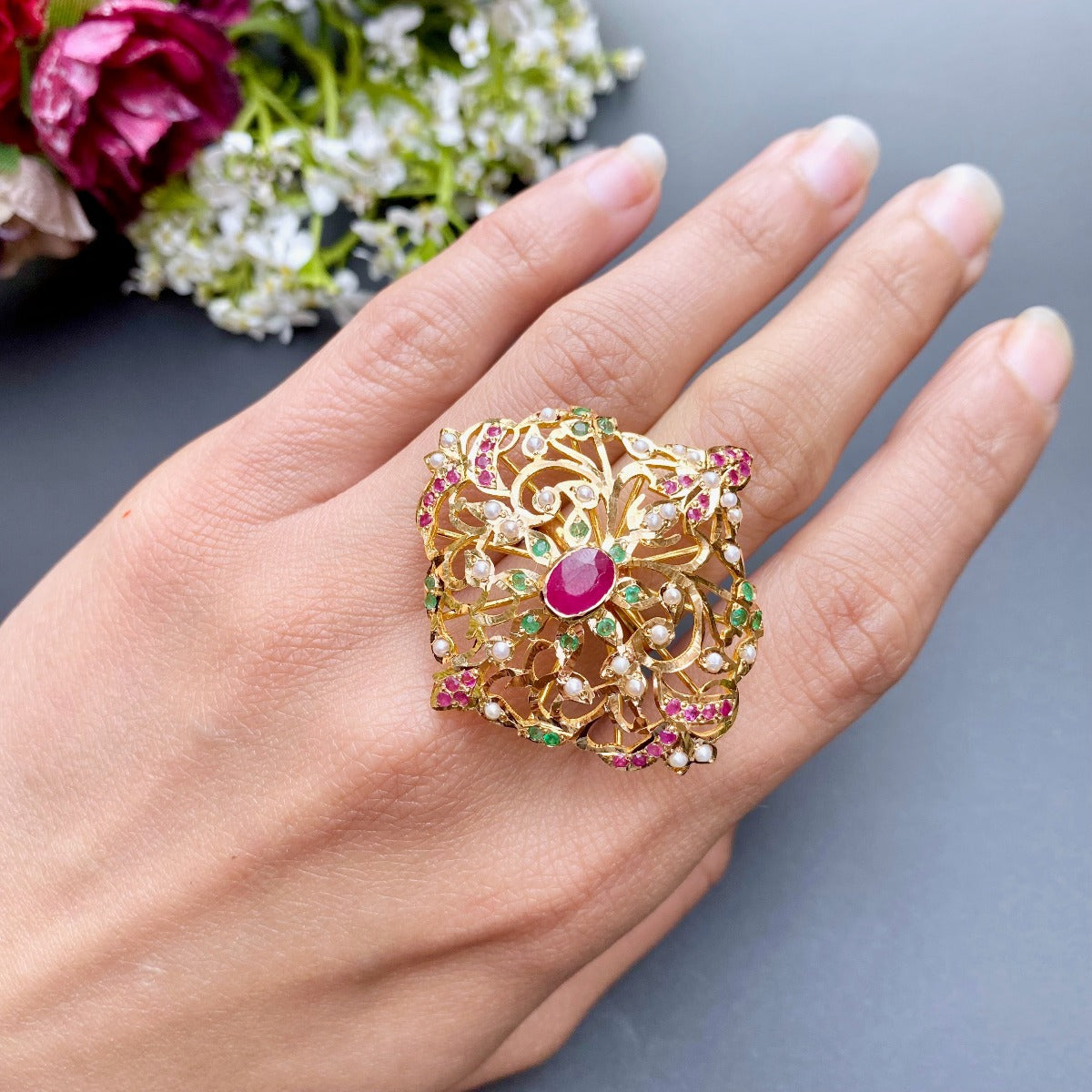 cocktail jadau ring in 22k gold