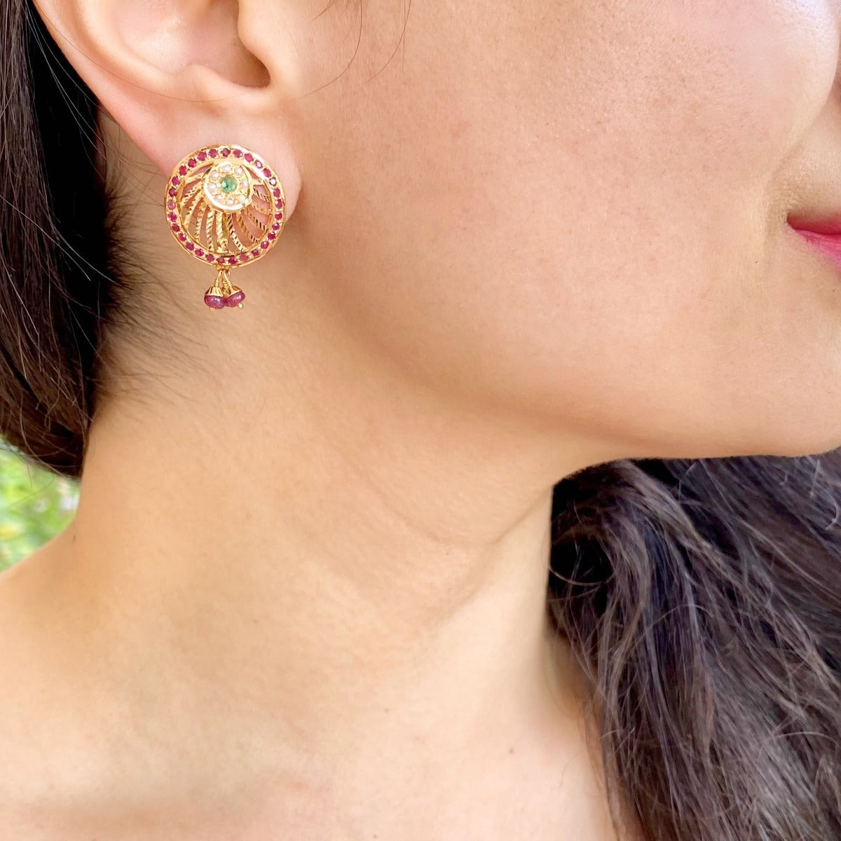 Jadau Earrings in 22ct Gold GER 084