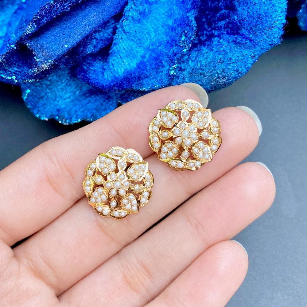 round pearl stud earrings gold