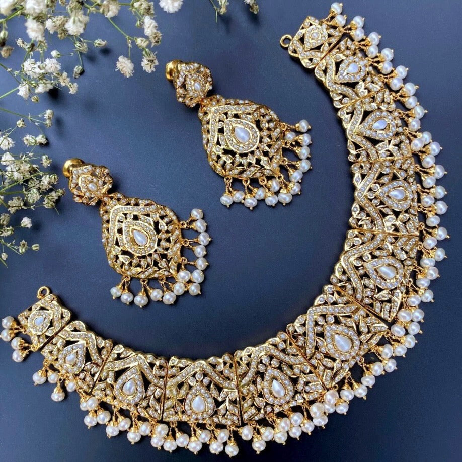 gold plated necklace set with freshwater pearls