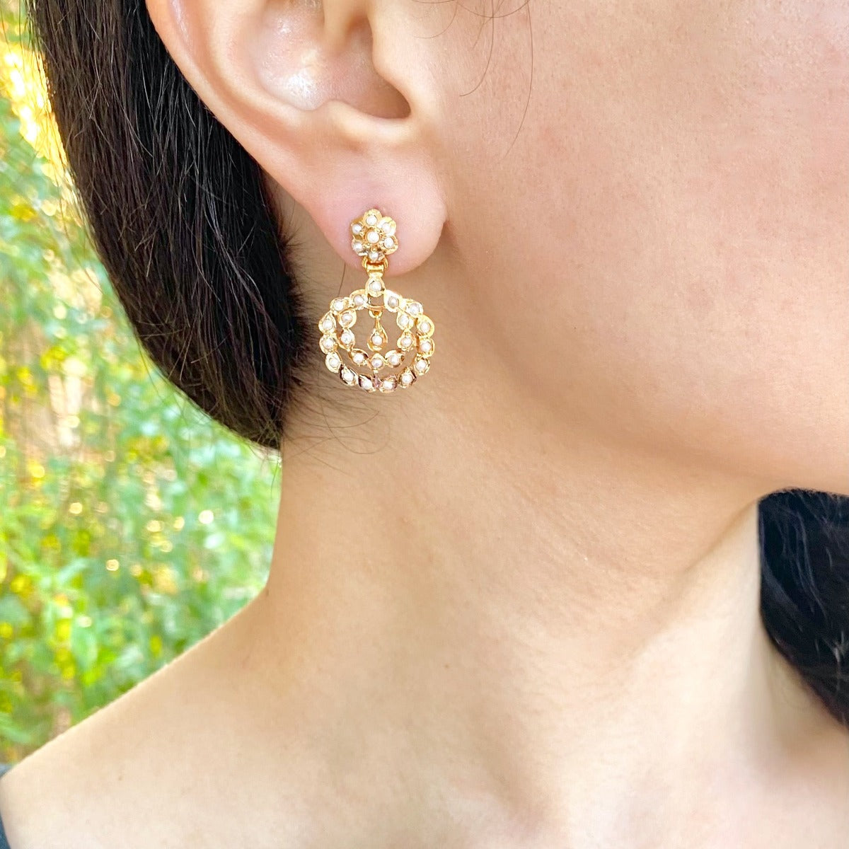 dainty pearl earrings in 22ct gold