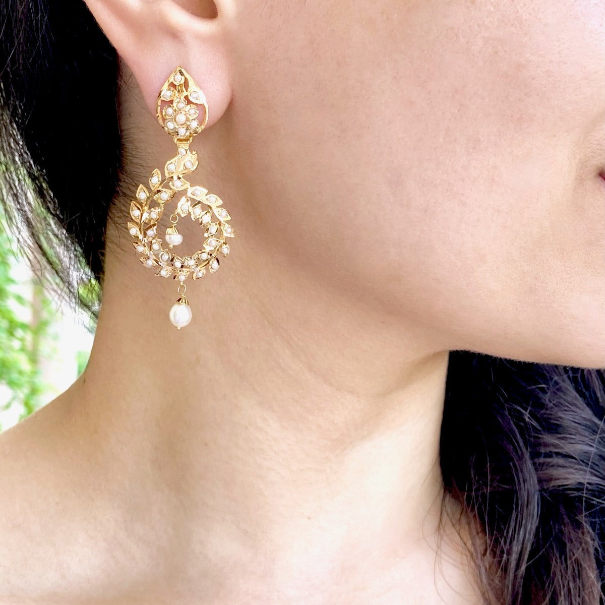 small dainty gold earrings dubai