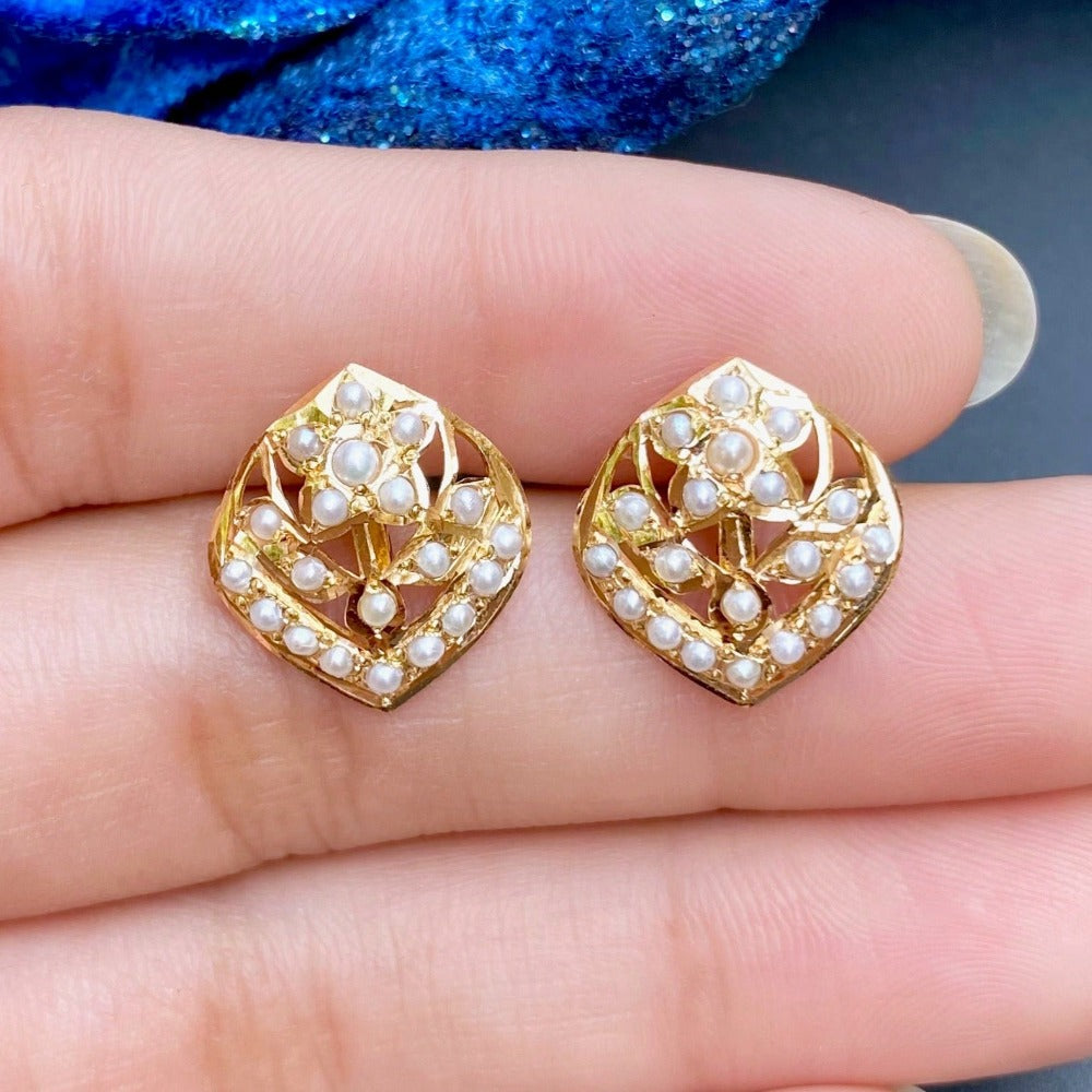 gold studs for women jadau